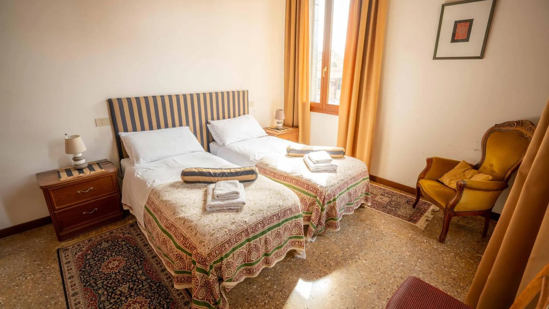 San Trovaso 0*, Venice