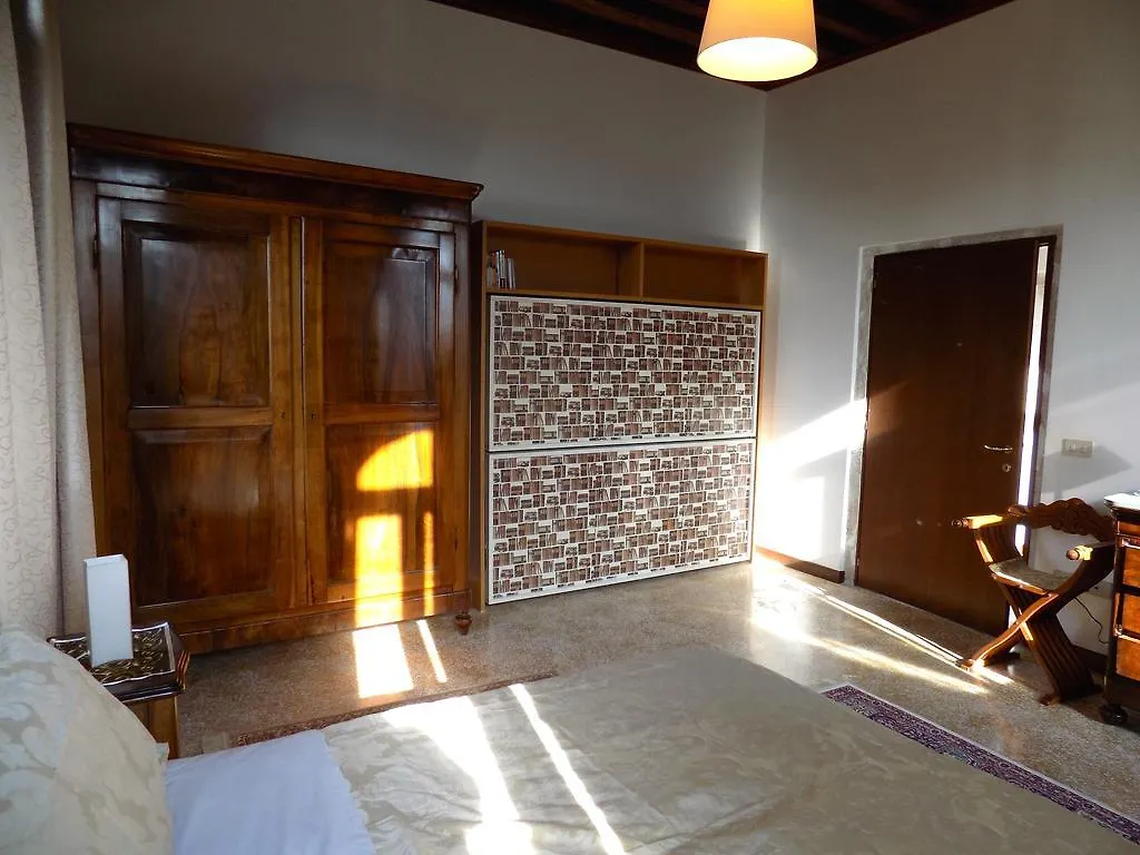 Apartment San Trovaso