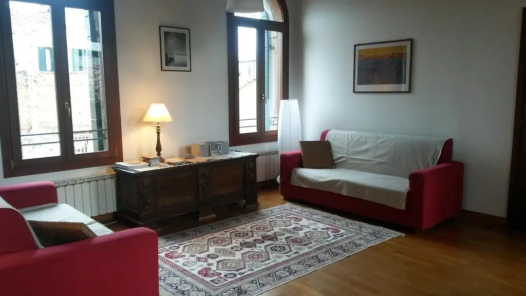 Apartment San Trovaso