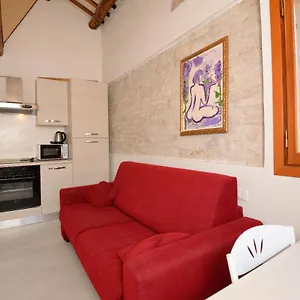 https://casa-dea-corte-apartment.hotelslidodijesolo.com