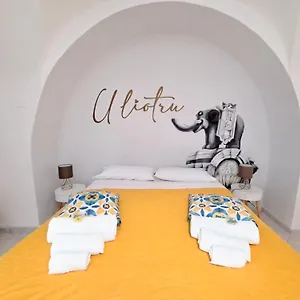 https://u-liotru-home.catania-hotels.net