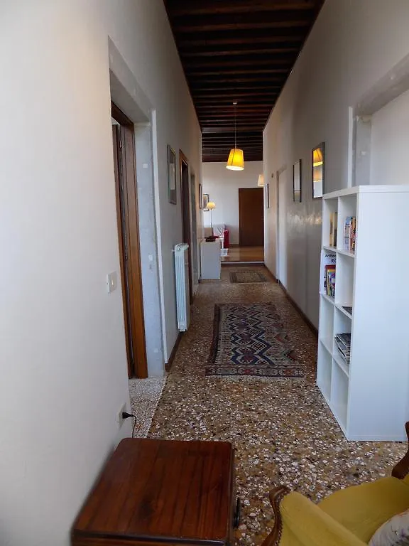 Apartment San Trovaso