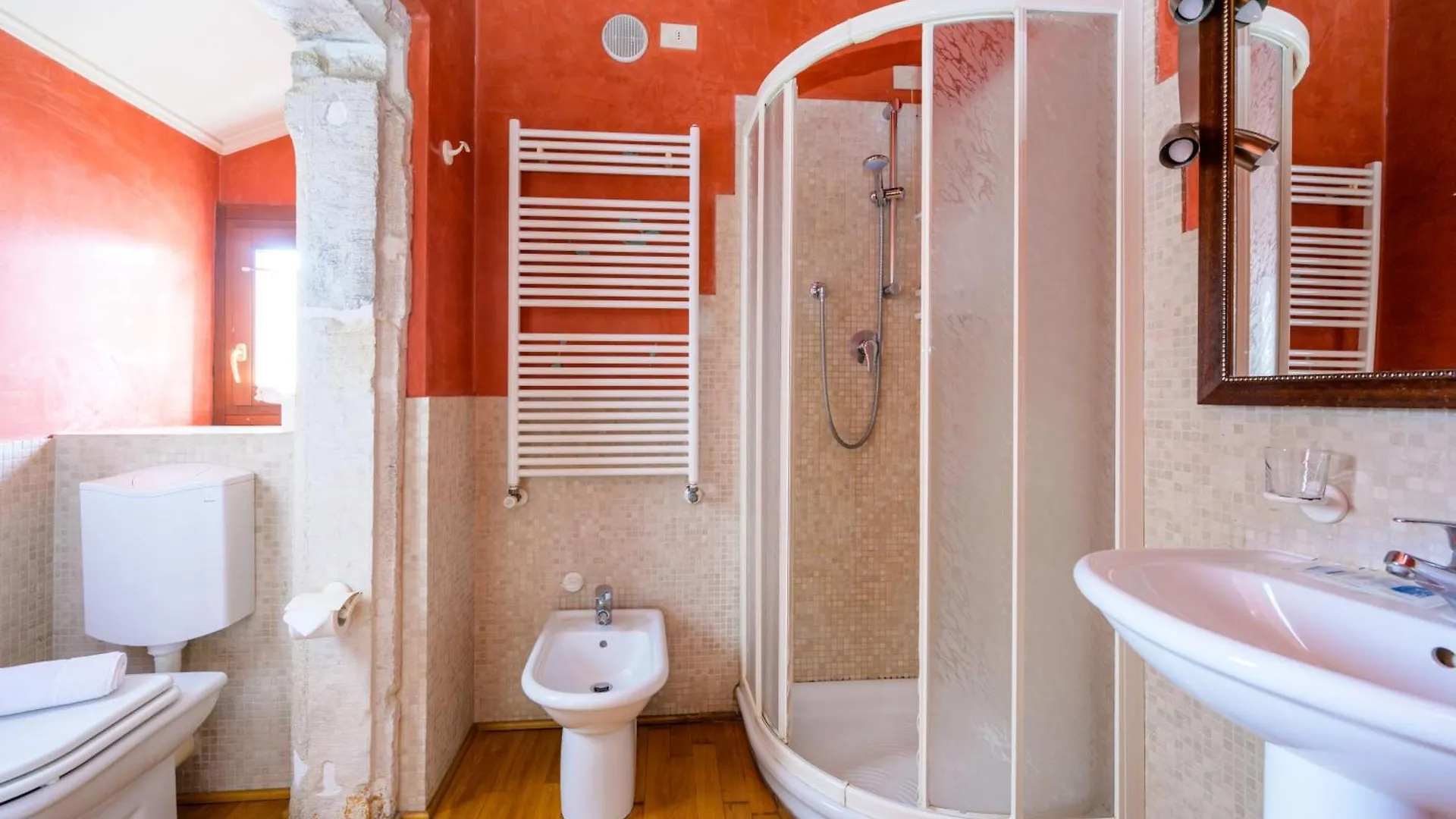 San Trovaso Apartment Venice